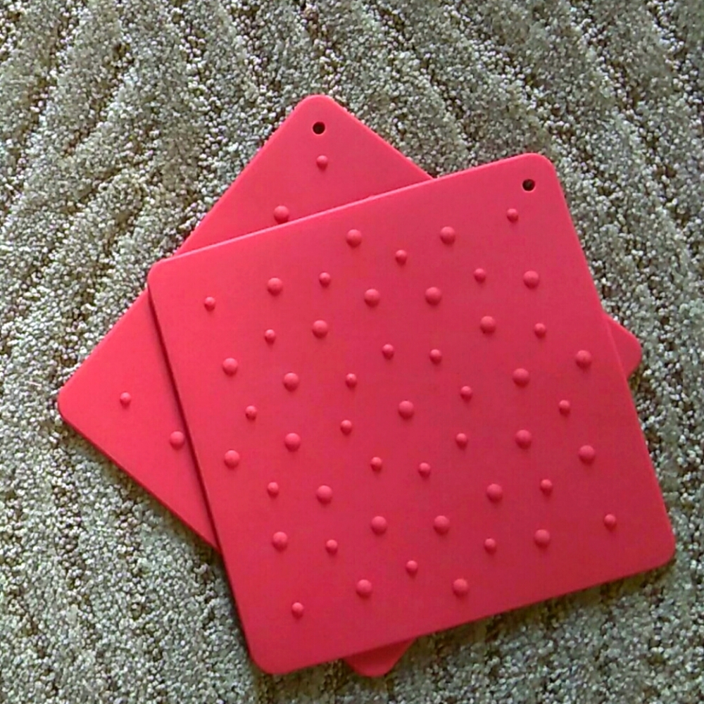 Silicone Square Trivit pair red 7"